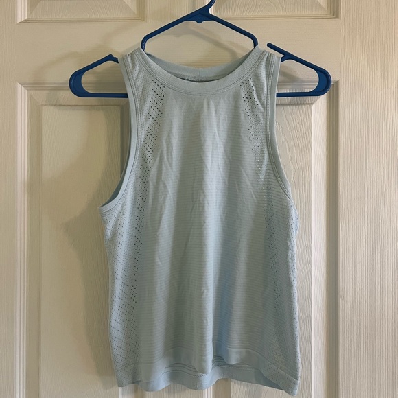 Lululemon Athletica Train to be Tank Top Size 4 Powder Blue - Picture 2 of 5